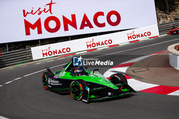 27/04/2024 - 16 BUEMI Sébastien (swi), Envision Racing, Jaguar I-Type 6, action during the 2024 Monaco ePrix, 6th meeting of the 2023-24 ABB FIA Formula E World Championship, on the Circuit de Monaco from April 25 to 27, 2024 in Monaco - 2024 FORMULA E MONACO EPRIX - FORMULA E - MOTORI