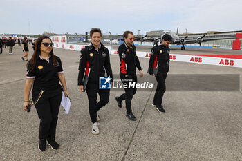 2024-05-10 - FENESTRAZ Sacha (fra), Nissan Formula E Team, Nissan e-4ORCE 04, portrait during the 2024 Berlin ePrix, 7th meeting of the 2023-24 ABB FIA Formula E World Championship, on the Tempelhof Airport Street Circuit from May 10 to 12, 2024 in Berlin, Germany - 2024 FORMULA E BERLIN EPRIX - FORMULA E - MOTORS