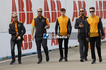 2024-05-10 - BIRD Sam (gbr), NEOM McLaren Formula E Team, Nissan e-4ORCE 04, portrait BARNARD Taylor (gbr), NEOM McLaren Formula E Team, Nissan e-4ORCE 04, portrait HUGHES Jake (gbr), NEOM McLaren Formula E Team, Nissan e-4ORCE 04, portrait during the 2024 Berlin ePrix, 7th meeting of the 2023-24 ABB FIA Formula E World Championship, on the Tempelhof Airport Street Circuit from May 10 to 12, 2024 in Berlin, Germany - 2024 FORMULA E BERLIN EPRIX - FORMULA E - MOTORS