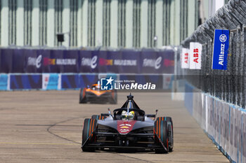 2024-05-10 - 48 MORTARA Edoardo (swi), Mahindra Racing, Mahindra M9Electro, action during the 2024 Berlin ePrix, 7th meeting of the 2023-24 ABB FIA Formula E World Championship, on the Tempelhof Airport Street Circuit from May 10 to 12, 2024 in Berlin, Germany - 2024 FORMULA E BERLIN EPRIX - FORMULA E - MOTORS