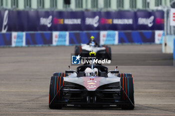 2024-05-10 - 21 KING Jordan (gbr), Mahindra Racing, Mahindra M9Electro, action during the 2024 Berlin ePrix, 7th meeting of the 2023-24 ABB FIA Formula E World Championship, on the Tempelhof Airport Street Circuit from May 10 to 12, 2024 in Berlin, Germany - 2024 FORMULA E BERLIN EPRIX - FORMULA E - MOTORS