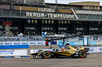 2024-05-10 - 25 VERGNE Jean-Eric (fra), DS Penske, DS E-Tense FE23, action during the 2024 Berlin ePrix, 7th meeting of the 2023-24 ABB FIA Formula E World Championship, on the Tempelhof Airport Street Circuit from May 10 to 12, 2024 in Berlin, Germany - 2024 FORMULA E BERLIN EPRIX - FORMULA E - MOTORS