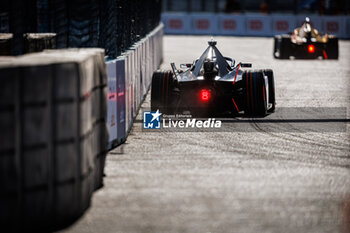 2024-05-10 - 09 EVANS Mitch (nzl), Jaguar TCS Racing, Jaguar I-Type 6, action during the 2024 Berlin ePrix, 7th meeting of the 2023-24 ABB FIA Formula E World Championship, on the Tempelhof Airport Street Circuit from May 10 to 12, 2024 in Berlin, Germany - 2024 FORMULA E BERLIN EPRIX - FORMULA E - MOTORS