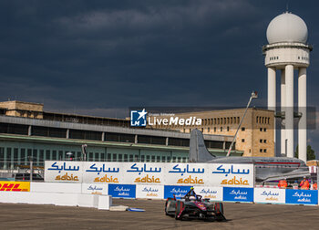 2024-05-10 - 21 KING Jordan (gbr), Mahindra Racing, Mahindra M9Electro, action during the 2024 Berlin ePrix, 7th meeting of the 2023-24 ABB FIA Formula E World Championship, on the Tempelhof Airport Street Circuit from May 10 to 12, 2024 in Berlin, Germany - 2024 FORMULA E BERLIN EPRIX - FORMULA E - MOTORS