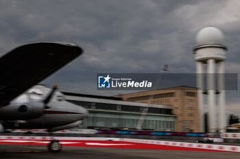 2024-05-10 - 11 DI GRASSI Lucas (bra), ABT CUPRA Formula E Team, Mahindra M9Electro, action during the 2024 Berlin ePrix, 7th meeting of the 2023-24 ABB FIA Formula E World Championship, on the Tempelhof Airport Street Circuit from May 10 to 12, 2024 in Berlin, Germany - 2024 FORMULA E BERLIN EPRIX - FORMULA E - MOTORS