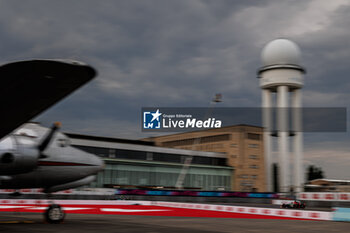 2024-05-10 - 21 KING Jordan (gbr), Mahindra Racing, Mahindra M9Electro, action during the 2024 Berlin ePrix, 7th meeting of the 2023-24 ABB FIA Formula E World Championship, on the Tempelhof Airport Street Circuit from May 10 to 12, 2024 in Berlin, Germany - 2024 FORMULA E BERLIN EPRIX - FORMULA E - MOTORS