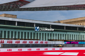 2024-05-10 - 02 VANDOORNE Stoffel (bel), DS Penske, DS E-Tense FE23, action during the 2024 Berlin ePrix, 7th meeting of the 2023-24 ABB FIA Formula E World Championship, on the Tempelhof Airport Street Circuit from May 10 to 12, 2024 in Berlin, Germany - 2024 FORMULA E BERLIN EPRIX - FORMULA E - MOTORS