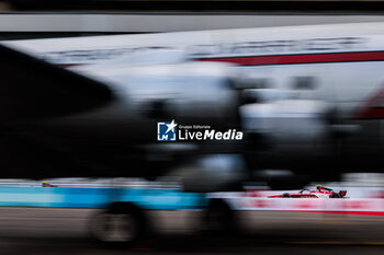 2024-05-10 - 22 ROWLAND Oliver (gbr), Nissan Formula E Team, Nissan e-4ORCE 04, action during the 2024 Berlin ePrix, 7th meeting of the 2023-24 ABB FIA Formula E World Championship, on the Tempelhof Airport Street Circuit from May 10 to 12, 2024 in Berlin, Germany - 2024 FORMULA E BERLIN EPRIX - FORMULA E - MOTORS