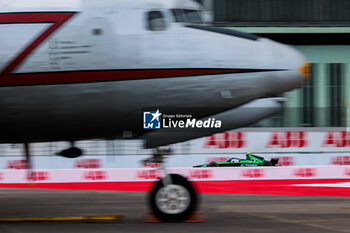 2024-05-10 - 04 ARON Paul (est), Envision Racing, Jaguar I-Type 6, action during the 2024 Berlin ePrix, 7th meeting of the 2023-24 ABB FIA Formula E World Championship, on the Tempelhof Airport Street Circuit from May 10 to 12, 2024 in Berlin, Germany - 2024 FORMULA E BERLIN EPRIX - FORMULA E - MOTORS