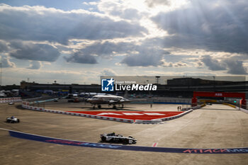 2024-05-10 - 37 CASSIDY Nick (nzl), Jaguar TCS Racing, Jaguar I-Type 6, action during the 2024 Berlin ePrix, 7th meeting of the 2023-24 ABB FIA Formula E World Championship, on the Tempelhof Airport Street Circuit from May 10 to 12, 2024 in Berlin, Germany - 2024 FORMULA E BERLIN EPRIX - FORMULA E - MOTORS