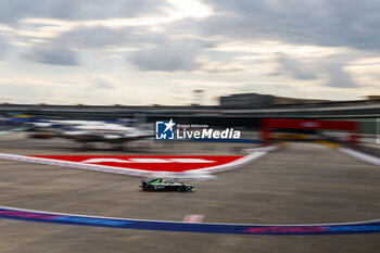 2024-05-10 - 04 ARON Paul (est), Envision Racing, Jaguar I-Type 6, action during the 2024 Berlin ePrix, 7th meeting of the 2023-24 ABB FIA Formula E World Championship, on the Tempelhof Airport Street Circuit from May 10 to 12, 2024 in Berlin, Germany - 2024 FORMULA E BERLIN EPRIX - FORMULA E - MOTORS