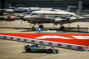 2024-05-10 - 11 DI GRASSI Lucas (bra), ABT CUPRA Formula E Team, Mahindra M9Electro, action during the 2024 Berlin ePrix, 7th meeting of the 2023-24 ABB FIA Formula E World Championship, on the Tempelhof Airport Street Circuit from May 10 to 12, 2024 in Berlin, Germany - 2024 FORMULA E BERLIN EPRIX - FORMULA E - MOTORS