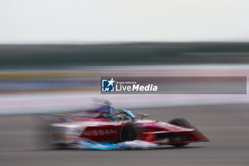 2024-05-10 - 22 ROWLAND Oliver (gbr), Nissan Formula E Team, Nissan e-4ORCE 04, action during the 2024 Berlin ePrix, 7th meeting of the 2023-24 ABB FIA Formula E World Championship, on the Tempelhof Airport Street Circuit from May 10 to 12, 2024 in Berlin, Germany - 2024 FORMULA E BERLIN EPRIX - FORMULA E - MOTORS