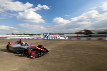 2024-05-10 - 48 MORTARA Edoardo (swi), Mahindra Racing, Mahindra M9Electro, action during the 2024 Berlin ePrix, 7th meeting of the 2023-24 ABB FIA Formula E World Championship, on the Tempelhof Airport Street Circuit from May 10 to 12, 2024 in Berlin, Germany - 2024 FORMULA E BERLIN EPRIX - FORMULA E - MOTORS