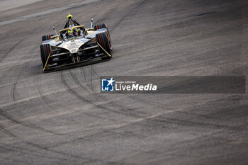 2024-05-10 - 02 VANDOORNE Stoffel (bel), DS Penske, DS E-Tense FE23, action during the 2024 Berlin ePrix, 7th meeting of the 2023-24 ABB FIA Formula E World Championship, on the Tempelhof Airport Street Circuit from May 10 to 12, 2024 in Berlin, Germany - 2024 FORMULA E BERLIN EPRIX - FORMULA E - MOTORS