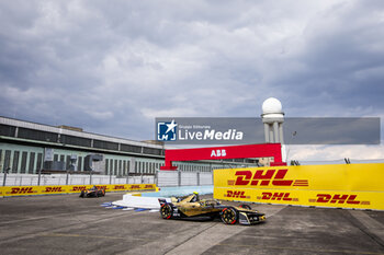 2024-05-10 - 02 VANDOORNE Stoffel (bel), DS Penske, DS E-Tense FE23, action during the 2024 Berlin ePrix, 7th meeting of the 2023-24 ABB FIA Formula E World Championship, on the Tempelhof Airport Street Circuit from May 10 to 12, 2024 in Berlin, Germany - 2024 FORMULA E BERLIN EPRIX - FORMULA E - MOTORS