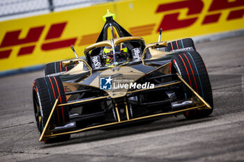 2024-05-10 - 02 VANDOORNE Stoffel (bel), DS Penske, DS E-Tense FE23, action during the 2024 Berlin ePrix, 7th meeting of the 2023-24 ABB FIA Formula E World Championship, on the Tempelhof Airport Street Circuit from May 10 to 12, 2024 in Berlin, Germany - 2024 FORMULA E BERLIN EPRIX - FORMULA E - MOTORS