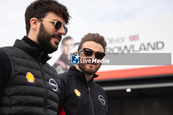 2024-05-10 - ROWLAND Oliver (gbr), Nissan Formula E Team, Nissan e-4ORCE 04, portrait during the 2024 Berlin ePrix, 7th meeting of the 2023-24 ABB FIA Formula E World Championship, on the Tempelhof Airport Street Circuit from May 10 to 12, 2024 in Berlin, Germany - 2024 FORMULA E BERLIN EPRIX - FORMULA E - MOTORS