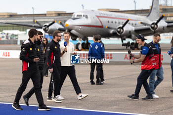 2024-05-10 - ROWLAND Oliver (gbr), Nissan Formula E Team, Nissan e-4ORCE 04, portrait during the 2024 Berlin ePrix, 7th meeting of the 2023-24 ABB FIA Formula E World Championship, on the Tempelhof Airport Street Circuit from May 10 to 12, 2024 in Berlin, Germany - 2024 FORMULA E BERLIN EPRIX - FORMULA E - MOTORS