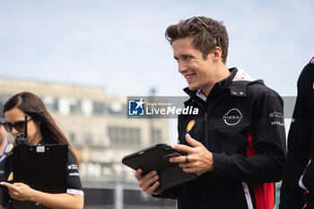 2024-05-10 - FENESTRAZ Sacha (fra), Nissan Formula E Team, Nissan e-4ORCE 04, portrait during the 2024 Berlin ePrix, 7th meeting of the 2023-24 ABB FIA Formula E World Championship, on the Tempelhof Airport Street Circuit from May 10 to 12, 2024 in Berlin, Germany - 2024 FORMULA E BERLIN EPRIX - FORMULA E - MOTORS