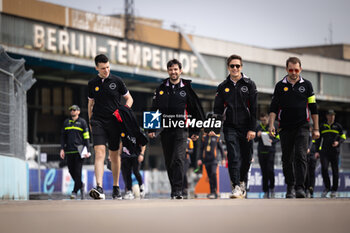 2024-05-10 - FENESTRAZ Sacha (fra), Nissan Formula E Team, Nissan e-4ORCE 04, portrait during the 2024 Berlin ePrix, 7th meeting of the 2023-24 ABB FIA Formula E World Championship, on the Tempelhof Airport Street Circuit from May 10 to 12, 2024 in Berlin, Germany - 2024 FORMULA E BERLIN EPRIX - FORMULA E - MOTORS