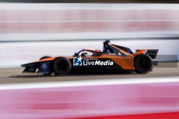 2024-05-12 - 08 BARNARD Taylor (gbr), NEOM McLaren Formula E Team, Nissan e-4ORCE 04, action during the 2024 Berlin ePrix, 7th meeting of the 2023-24 ABB FIA Formula E World Championship, on the Tempelhof Airport Street Circuit from May 10 to 12, 2024 in Berlin, Germany - 2024 FORMULA E BERLIN EPRIX - FORMULA E - MOTORS