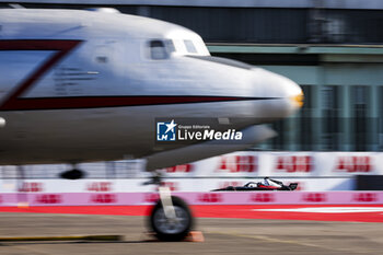 2024-05-12 - 94 WEHRLEIN Pascal (ger), TAG HEUER Porsche Formula E Team, Porsche 99X Electric, action during the 2024 Berlin ePrix, 7th meeting of the 2023-24 ABB FIA Formula E World Championship, on the Tempelhof Airport Street Circuit from May 10 to 12, 2024 in Berlin, Germany - 2024 FORMULA E BERLIN EPRIX - FORMULA E - MOTORS