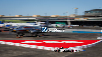 2024-05-12 - 37 CASSIDY Nick (nzl), Jaguar TCS Racing, Jaguar I-Type 6, action during the 2024 Berlin ePrix, 7th meeting of the 2023-24 ABB FIA Formula E World Championship, on the Tempelhof Airport Street Circuit from May 10 to 12, 2024 in Berlin, Germany - 2024 FORMULA E BERLIN EPRIX - FORMULA E - MOTORS