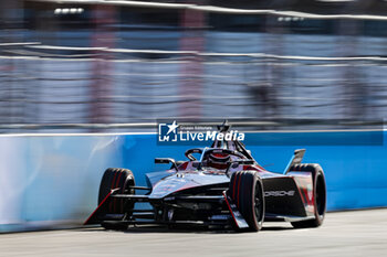 2024-05-12 - 94 WEHRLEIN Pascal (ger), TAG HEUER Porsche Formula E Team, Porsche 99X Electric, action during the 2024 Berlin ePrix, 7th meeting of the 2023-24 ABB FIA Formula E World Championship, on the Tempelhof Airport Street Circuit from May 10 to 12, 2024 in Berlin, Germany - 2024 FORMULA E BERLIN EPRIX - FORMULA E - MOTORS