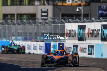 2024-05-12 - 08 BARNARD Taylor (gbr), NEOM McLaren Formula E Team, Nissan e-4ORCE 04, action during the 2024 Berlin ePrix, 7th meeting of the 2023-24 ABB FIA Formula E World Championship, on the Tempelhof Airport Street Circuit from May 10 to 12, 2024 in Berlin, Germany - 2024 FORMULA E BERLIN EPRIX - FORMULA E - MOTORS