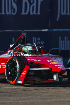 2024-05-12 - 23 FENESTRAZ Sacha (fra), Nissan Formula E Team, Nissan e-4ORCE 04, action during the 2024 Berlin ePrix, 7th meeting of the 2023-24 ABB FIA Formula E World Championship, on the Tempelhof Airport Street Circuit from May 10 to 12, 2024 in Berlin, Germany - 2024 FORMULA E BERLIN EPRIX - FORMULA E - MOTORS