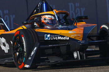 2024-05-12 - 08 BARNARD Taylor (gbr), NEOM McLaren Formula E Team, Nissan e-4ORCE 04, action during the 2024 Berlin ePrix, 7th meeting of the 2023-24 ABB FIA Formula E World Championship, on the Tempelhof Airport Street Circuit from May 10 to 12, 2024 in Berlin, Germany - 2024 FORMULA E BERLIN EPRIX - FORMULA E - MOTORS