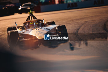 2024-05-12 - 02 VANDOORNE Stoffel (bel), DS Penske, DS E-Tense FE23, action during the 2024 Berlin ePrix, 7th meeting of the 2023-24 ABB FIA Formula E World Championship, on the Tempelhof Airport Street Circuit from May 10 to 12, 2024 in Berlin, Germany - 2024 FORMULA E BERLIN EPRIX - FORMULA E - MOTORS