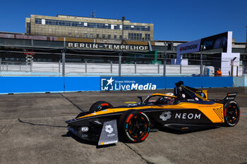 2024-05-12 - 08 BARNARD Taylor (gbr), NEOM McLaren Formula E Team, Nissan e-4ORCE 04, action during the 2024 Berlin ePrix, 7th meeting of the 2023-24 ABB FIA Formula E World Championship, on the Tempelhof Airport Street Circuit from May 10 to 12, 2024 in Berlin, Germany - 2024 FORMULA E BERLIN EPRIX - FORMULA E - MOTORS