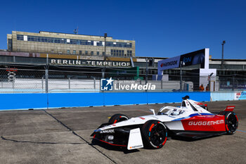 2024-05-12 - 01 DENNIS Jake (gbr), Andretti Global, Porsche 99X Electric, action during the 2024 Berlin ePrix, 7th meeting of the 2023-24 ABB FIA Formula E World Championship, on the Tempelhof Airport Street Circuit from May 10 to 12, 2024 in Berlin, Germany - 2024 FORMULA E BERLIN EPRIX - FORMULA E - MOTORS