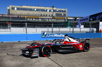 2024-05-12 - 94 WEHRLEIN Pascal (ger), TAG HEUER Porsche Formula E Team, Porsche 99X Electric, action during the 2024 Berlin ePrix, 7th meeting of the 2023-24 ABB FIA Formula E World Championship, on the Tempelhof Airport Street Circuit from May 10 to 12, 2024 in Berlin, Germany - 2024 FORMULA E BERLIN EPRIX - FORMULA E - MOTORS