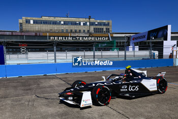 2024-05-12 - 37 CASSIDY Nick (nzl), Jaguar TCS Racing, Jaguar I-Type 6, action during the 2024 Berlin ePrix, 7th meeting of the 2023-24 ABB FIA Formula E World Championship, on the Tempelhof Airport Street Circuit from May 10 to 12, 2024 in Berlin, Germany - 2024 FORMULA E BERLIN EPRIX - FORMULA E - MOTORS