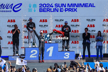 2024-05-12 - DA COSTA Antonio Felix (prt), TAG HEUER Porsche Formula E Team, Porsche 99X Electric, portrait CASSIDY Nick (nzl), Jaguar TCS Racing, Jaguar I-Type 6, portrait ROWLAND Oliver (gbr), Nissan Formula E Team, Nissan e-4ORCE 04, portrait podium, during the 2024 Berlin ePrix, 7th meeting of the 2023-24 ABB FIA Formula E World Championship, on the Tempelhof Airport Street Circuit from May 10 to 12, 2024 in Berlin, Germany - 2024 FORMULA E BERLIN EPRIX - FORMULA E - MOTORS