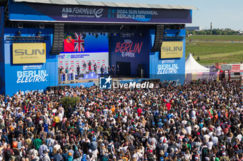 2024-05-12 - DA COSTA Antonio Felix (prt), TAG HEUER Porsche Formula E Team, Porsche 99X Electric, CASSIDY Nick (nzl), Jaguar TCS Racing, Jaguar I-Type 6, ROWLAND Oliver (gbr), Nissan Formula E Team, Nissan e-4ORCE 04, podium, portrait during the 2024 Berlin ePrix, 7th meeting of the 2023-24 ABB FIA Formula E World Championship, on the Tempelhof Airport Street Circuit from May 10 to 12, 2024 in Berlin, Germany - 2024 FORMULA E BERLIN EPRIX - FORMULA E - MOTORS