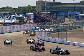 2024-05-12 - 09 EVANS Mitch (nzl), Jaguar TCS Racing, Jaguar I-Type 6, action during the 2024 Berlin ePrix, 7th meeting of the 2023-24 ABB FIA Formula E World Championship, on the Tempelhof Airport Street Circuit from May 10 to 12, 2024 in Berlin, Germany - 2024 FORMULA E BERLIN EPRIX - FORMULA E - MOTORS