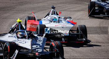 2024-05-12 - 01 DENNIS Jake (gbr), Andretti Global, Porsche 99X Electric, action during the 2024 Berlin ePrix, 7th meeting of the 2023-24 ABB FIA Formula E World Championship, on the Tempelhof Airport Street Circuit from May 10 to 12, 2024 in Berlin, Germany - 2024 FORMULA E BERLIN EPRIX - FORMULA E - MOTORS