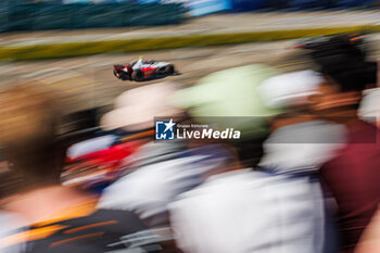 2024-05-12 - 01 DENNIS Jake (gbr), Andretti Global, Porsche 99X Electric, action during the 2024 Berlin ePrix, 7th meeting of the 2023-24 ABB FIA Formula E World Championship, on the Tempelhof Airport Street Circuit from May 10 to 12, 2024 in Berlin, Germany - 2024 FORMULA E BERLIN EPRIX - FORMULA E - MOTORS