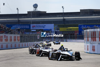 2024-05-12 - 37 CASSIDY Nick (nzl), Jaguar TCS Racing, Jaguar I-Type 6, action during the 2024 Berlin ePrix, 7th meeting of the 2023-24 ABB FIA Formula E World Championship, on the Tempelhof Airport Street Circuit from May 10 to 12, 2024 in Berlin, Germany - 2024 FORMULA E BERLIN EPRIX - FORMULA E - MOTORS