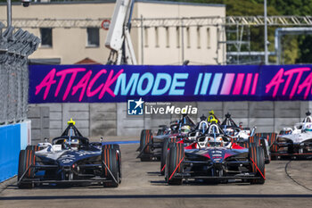 2024-05-12 - 37 CASSIDY Nick (nzl), Jaguar TCS Racing, Jaguar I-Type 6, action 13 DA COSTA Antonio Felix (prt), TAG HEUER Porsche Formula E Team, Porsche 99X Electric, action during the 2024 Berlin ePrix, 7th meeting of the 2023-24 ABB FIA Formula E World Championship, on the Tempelhof Airport Street Circuit from May 10 to 12, 2024 in Berlin, Germany - 2024 FORMULA E BERLIN EPRIX - FORMULA E - MOTORS