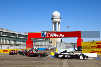 2024-05-12 - 37 CASSIDY Nick (nzl), Jaguar TCS Racing, Jaguar I-Type 6, action during the 2024 Berlin ePrix, 7th meeting of the 2023-24 ABB FIA Formula E World Championship, on the Tempelhof Airport Street Circuit from May 10 to 12, 2024 in Berlin, Germany - 2024 FORMULA E BERLIN EPRIX - FORMULA E - MOTORS