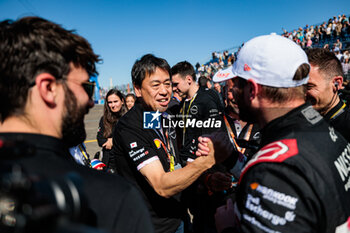 2024-05-12 - UCHIDA Makoto, Nissan CEO, portrait ROWLAND Oliver (gbr), Nissan Formula E Team, Nissan e-4ORCE 04, portrait at the parc ferme during the 2024 Berlin ePrix, 7th meeting of the 2023-24 ABB FIA Formula E World Championship, on the Tempelhof Airport Street Circuit from May 10 to 12, 2024 in Berlin, Germany - 2024 FORMULA E BERLIN EPRIX - FORMULA E - MOTORS