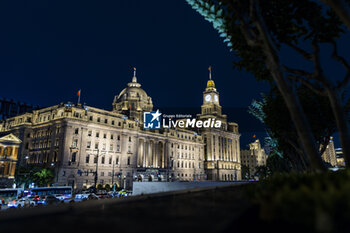 2024-05-21 - The Bund during the 2024 Shanghai ePrix, 8th meeting of the 2023-24 ABB FIA Formula E World Championship, on the Shanghai International Circuit from May 24 to 26, 2024 in Shanghai, China - 2024 FORMULA E SHANGHAI EPRIX - FORMULA E - MOTORS