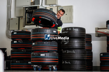 2024-05-23 - hankook, tyre, tire, during the 2024 Shanghai ePrix, 8th meeting of the 2023-24 ABB FIA Formula E World Championship, on the Shanghai International Circuit from May 24 to 26, 2024 in Shanghai, China - 2024 FORMULA E SHANGHAI EPRIX - FORMULA E - MOTORS