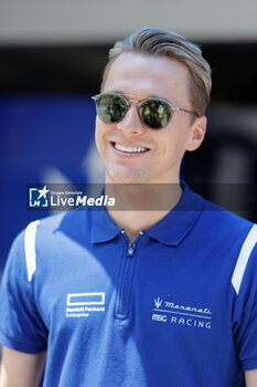 2024-05-23 - GUNTHER Maximilian (ger), Maserati MSG Racing, Maserati Tipo Folgore, portrait during the 2024 Shanghai ePrix, 8th meeting of the 2023-24 ABB FIA Formula E World Championship, on the Shanghai International Circuit from May 24 to 26, 2024 in Shanghai, China - 2024 FORMULA E SHANGHAI EPRIX - FORMULA E - MOTORS