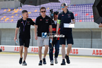 2024-05-24 - CASSIDY Nick (nzl), Jaguar TCS Racing, Jaguar I-Type 6, portrait , trackwalk, during the 2024 Shanghai ePrix, 8th meeting of the 2023-24 ABB FIA Formula E World Championship, on the Shanghai International Circuit from May 24 to 26, 2024 in Shanghai, China - 2024 FORMULA E SHANGHAI EPRIX - FORMULA E - MOTORS